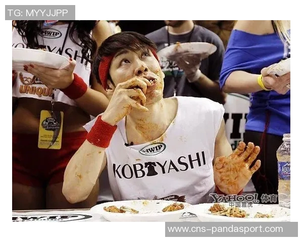 大胃王茉莉挑战小林尊谁能在美食大战中胜出一决高下